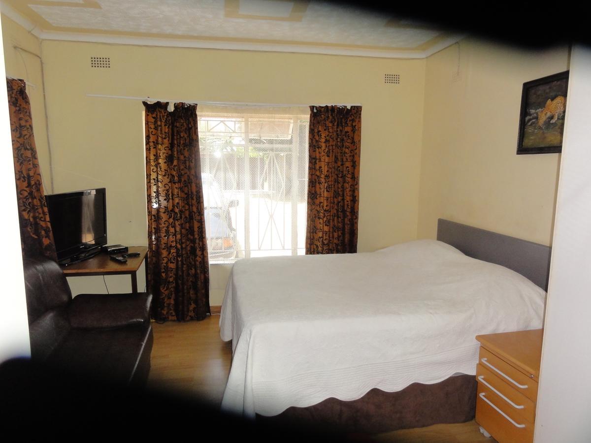 Simba Harare Affordable Accomodation Bed & Breakfast Dış mekan fotoğraf